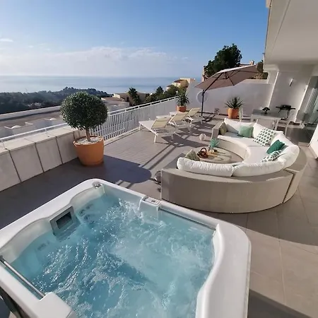 Primadonna Seaview Stunning