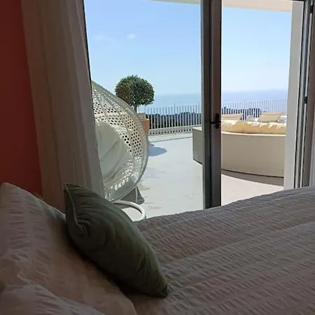 Primadonna Seaview Stunning